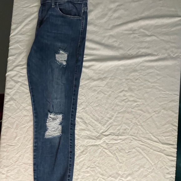 Guess Sexy Curve Ripped Leg Mid Rise Skinny Jeans Size 29(8) - Picture 7 of 15